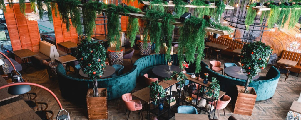 радиусный диван из ткани с эффектом письма радиусный диван из ткани с эффектом письма